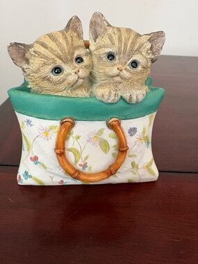 2005 Vintage Lenox “A Tote For Two” Cats Figurine